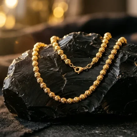 dorika altin kolye zarafetin zamansiz tasarimi 2026 04 14